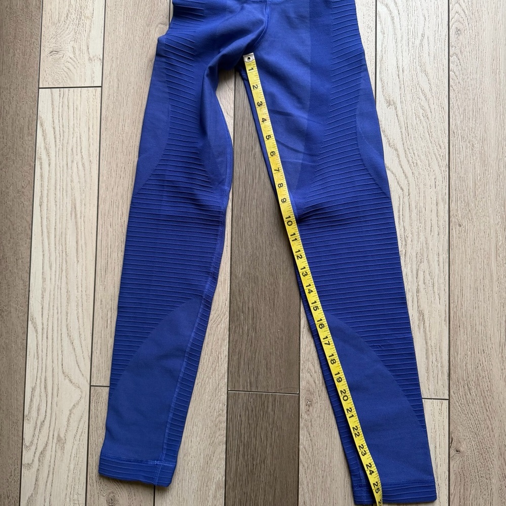 Nike Dri-FIT Royal Blue Leggings - Picture 5 of 7